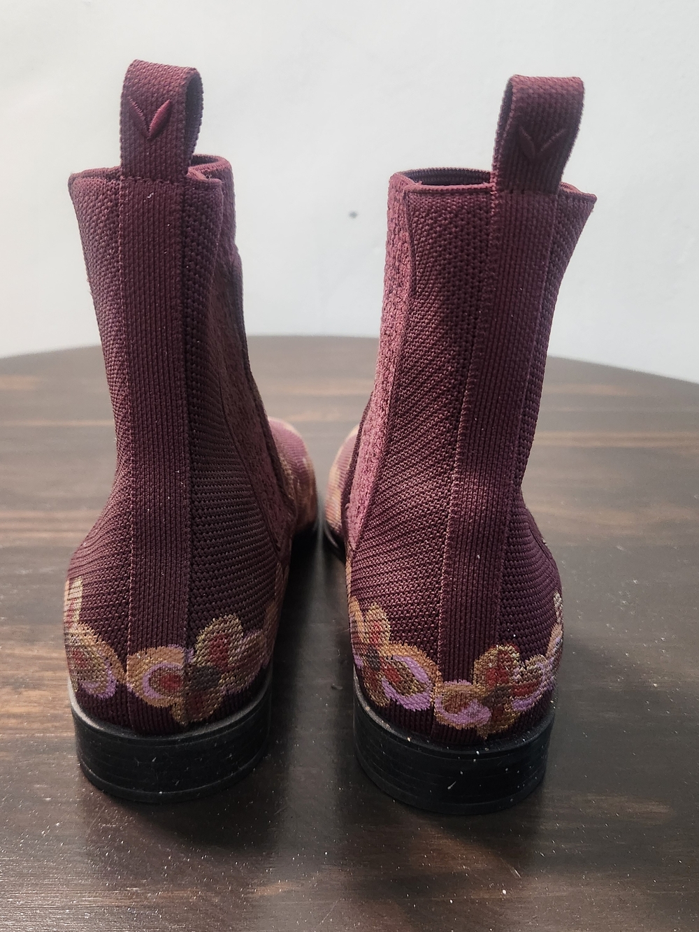 VIVAIA Ryan Pro Chelsea Boots | Burgundy Floral Glitter Knit | Square Toe | Sz 4 - Picture 5 of 11